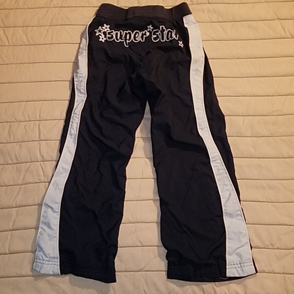 💕 Old Navy Lined Windbreaker Pants - Picture 4 of 4